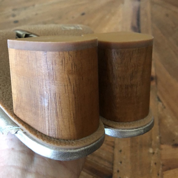 JACK ROGERS BLOCK HEELED MULE SIZE 9 - Picture 7 of 8